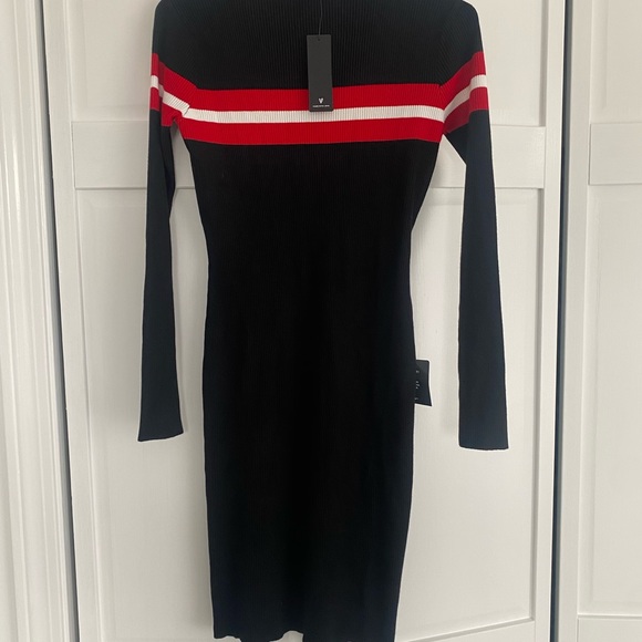 3 dresses, 2 NWT, 1 no tags but never worn - Picture 4 of 9